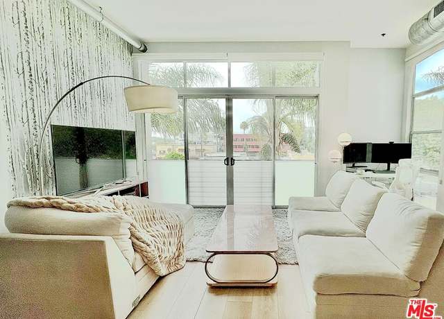 Property at 13320 Beach Ave #303, Marina Del Rey, CA 90292, 2 beds, 2 baths