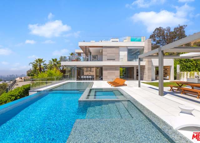 Property at 1460 Laurel Way, Beverly Hills, CA 90210, 7 beds, 11 baths