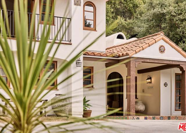 Property at 3268 Serra Rd, Malibu, CA 90265, 5 beds, 4.5 baths