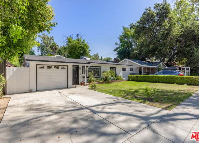 Property at 22027 Viscanio Rd, Woodland Hills, CA 91364, 3 beds, 2 baths