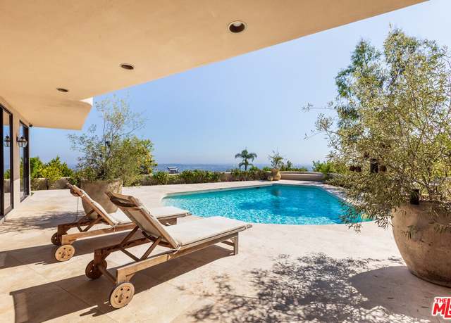 Property at 1526 Blue Jay Way, Los Angeles, CA 90069, 3 beds, 3 baths