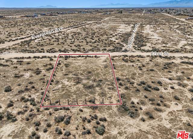 Property at 1 92nd St, California City, CA 93505