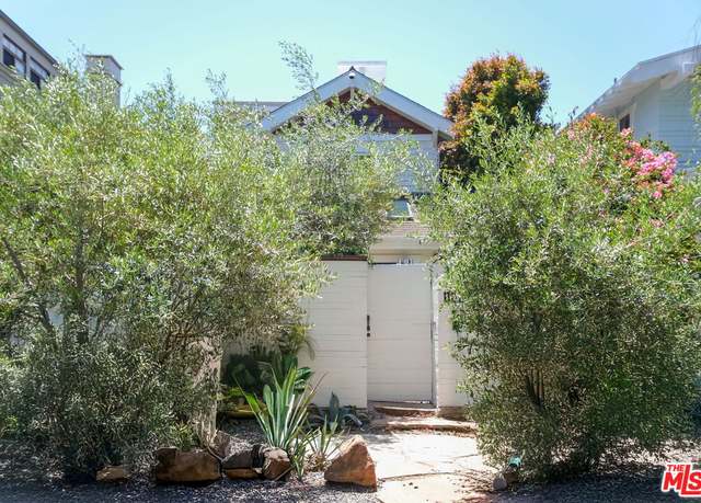 Property at 1210 Cabrillo Ave, Venice, CA 90291, 4 beds, 3.5 baths