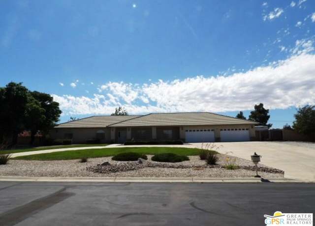 Property at 6950 Oak View Ct, Oak Hills, CA 92344, 4 beds, 3 baths