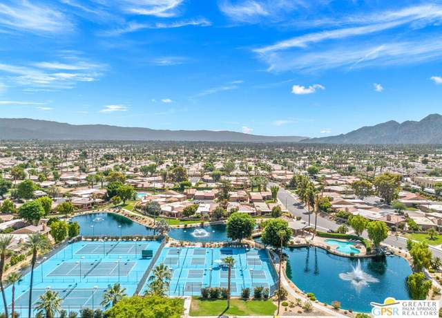 Property at 44329 Portofino Ct, Palm Desert, CA 92260, 3 beds, 2 baths