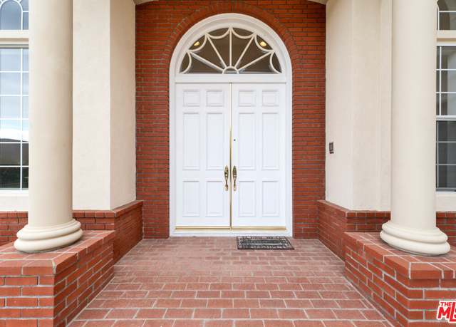 Property at 1451 Pathfinder Ave, Westlake Village, CA 91362, 5 beds, 5.5 baths