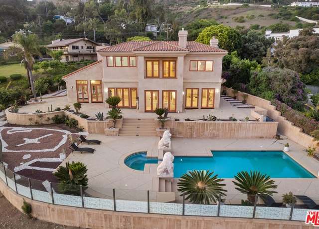 Property at 4996 Puesta Del Sol St, Malibu, CA 90265, 5 beds, 5 baths