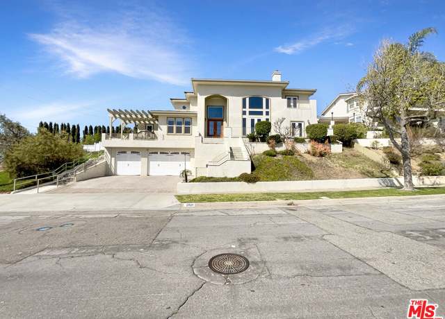 Property at 2829 Maple Ave, Fullerton, CA 92835, 4 beds, 4.5 baths