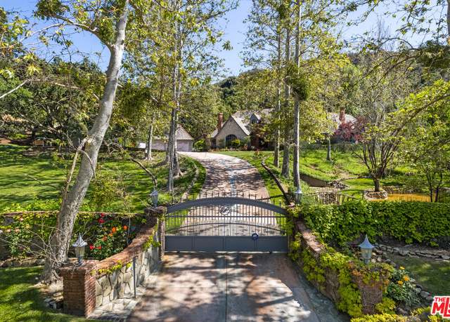 Property at 600 E Carlisle Rd, Thousand Oaks, CA 91361, 6 beds, 6 baths