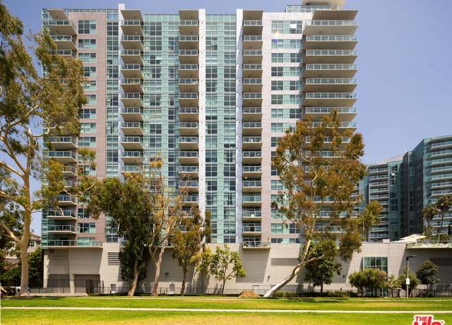 Property at 13700 Marina Pointe Dr #416, Marina Del Rey, CA 90292, 2 beds, 2 baths