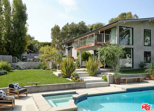 Property at 6738 Wildlife Rd, Malibu, CA 90265, 5 beds, 5.5 baths