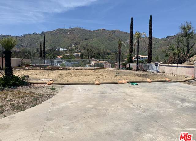 Property at 23309 W Paloma Blanca Dr, Malibu, CA 90265