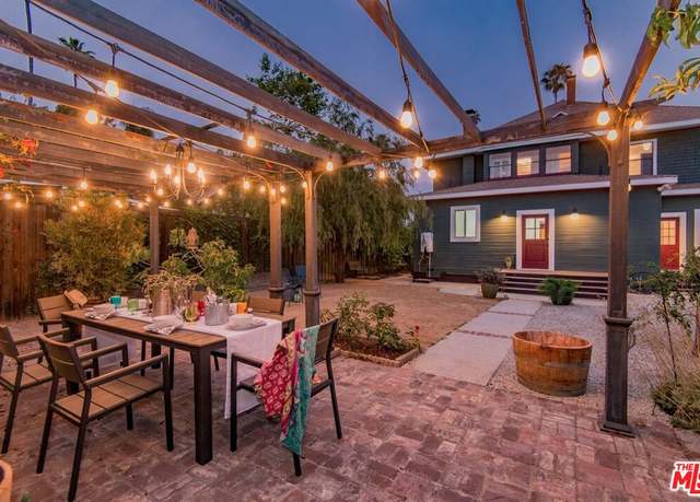 Property at 2057 S Oxford Ave, Los Angeles, CA 90018, 6 beds, 2.5 baths