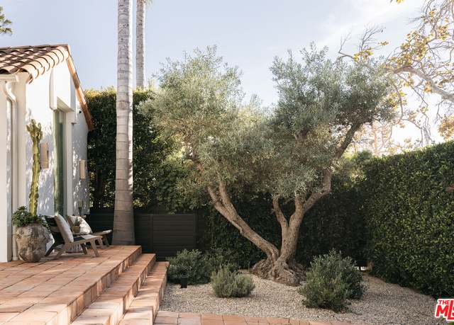 Property at 458 N Croft Ave, Los Angeles, CA 90048, 4 beds, 4 baths