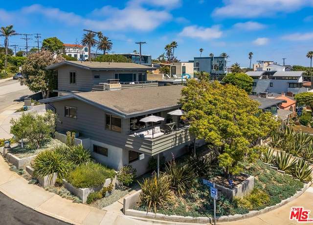 Property at 236 Redlands St, Playa Del Rey, CA 90293, 3 beds, 2.5 baths