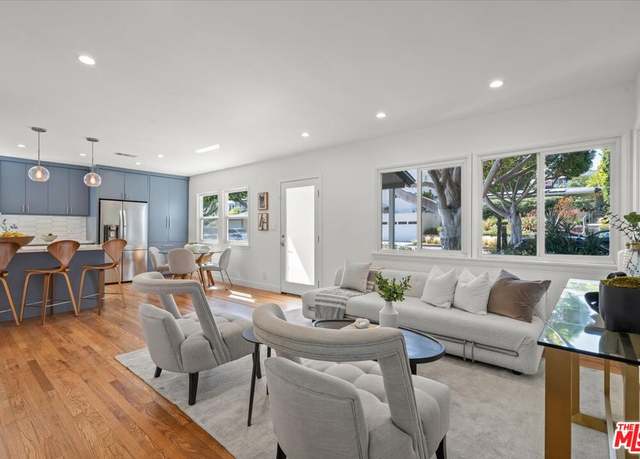 Property at 2212 Navy St, Santa Monica, CA 90405, 3 beds, 2 baths