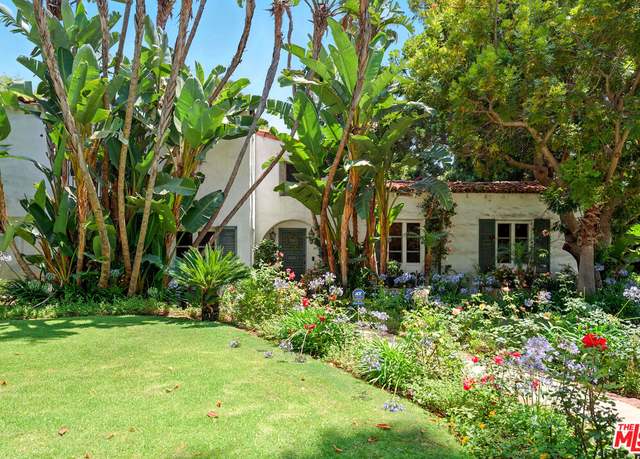 Property at 602 N Crescent Dr, Beverly Hills, CA 90210, 5 beds, 4 baths
