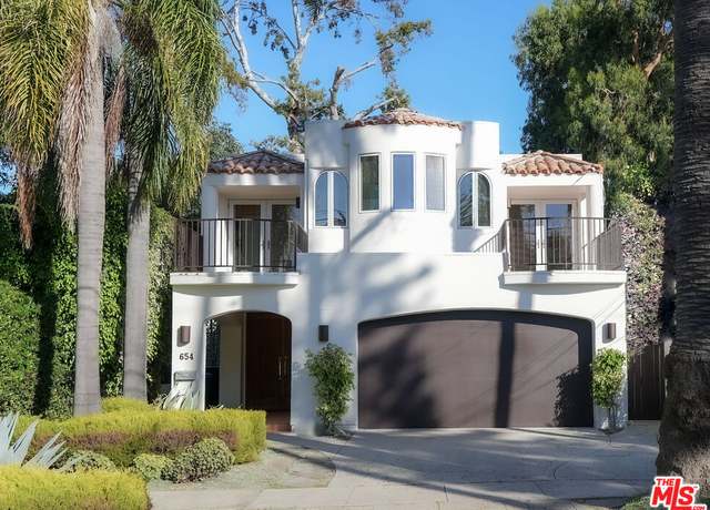 Photo of 654 Swarthmore Ave, Pacific Palisades, CA 90272