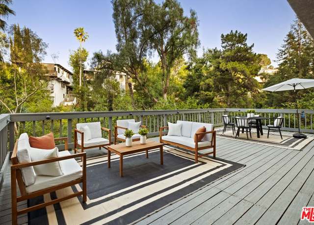 Property at 980 Oneonta Dr, Los Angeles, CA 90065, 4 beds, 3.5 baths