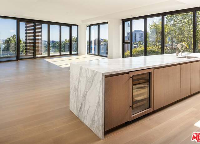 Property at 8420 Sunset Blvd #408, West Hollywood, CA 90069, 2 beds, 2.5 baths