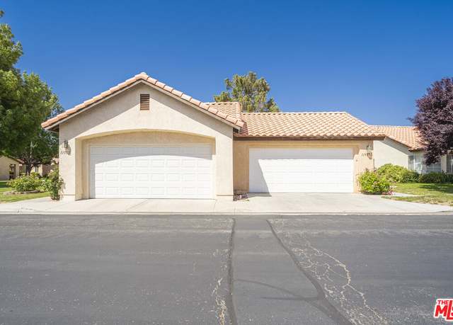 Property at 11553 Oak St, Apple Valley, CA 92308, 2 beds, 2 baths