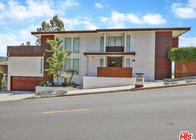 Property at 2340 Jupiter Dr, Los Angeles, CA 90046, 3 beds, 4 baths