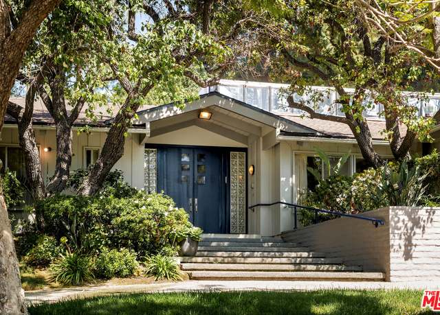 Property at 811 N Hillcrest Rd, Beverly Hills, CA 90210, 5 beds, 6 baths