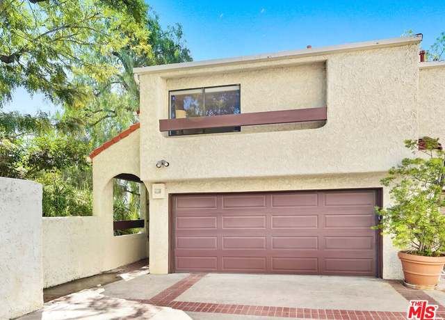 Property at 1979 Grace Ave #6, Los Angeles, CA 90068, 3 beds, 2 baths