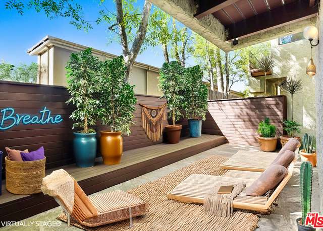 Property at 1979 Grace Ave #6, Los Angeles, CA 90068, 3 beds, 2 baths