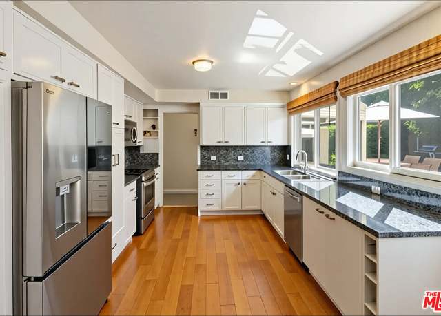 Property at 3735 Montuso Pl, Encino, CA 91436, 3 beds, 2.5 baths