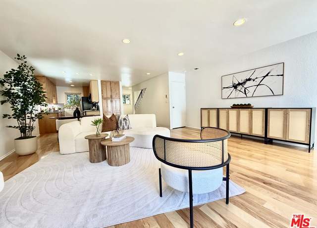 Property at 2016 Euclid St #15, Santa Monica, CA 90405, 3 beds, 2.5 baths