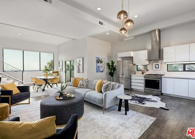 Property at 1223 Larrabee St #7, West Hollywood, CA 90069, 2 beds, 3 baths
