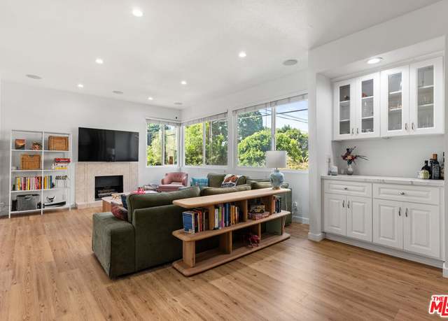 Property at 1500 Camden Ave Unit 2E, Los Angeles, CA 90025, 2 beds, 2 baths