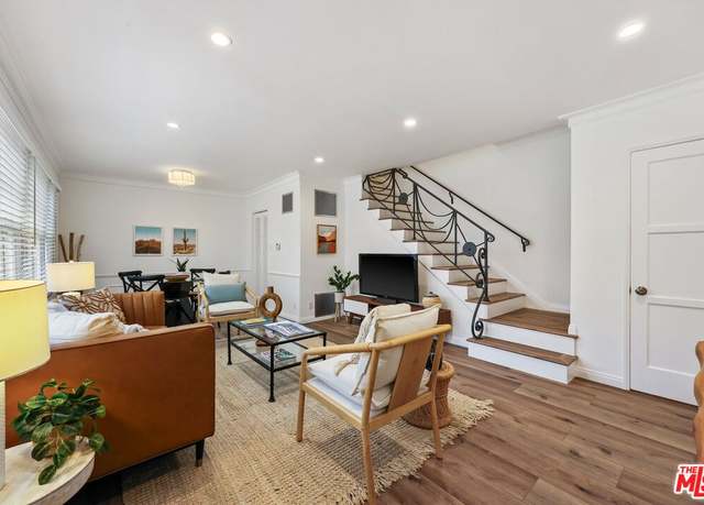 Property at 817 6th St Unit F, Santa Monica, CA 90403, 2 beds, 1.5 baths