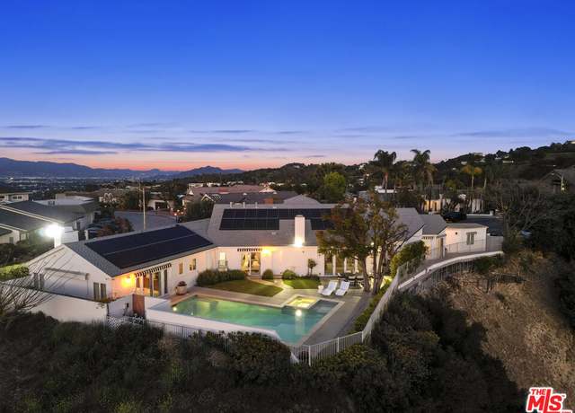Property at 3635 Fawndale Pl, Sherman Oaks, CA 91403, 5 beds, 3 baths