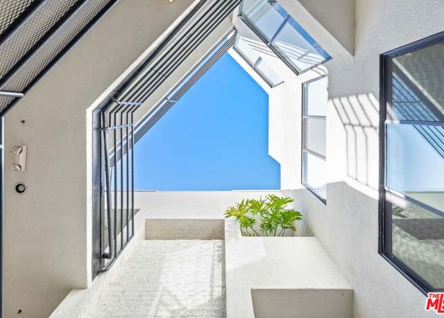Property at 1201 Larrabee St #107, West Hollywood, CA 90069, 2 beds, 2 baths