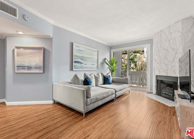 Property at 8160 Manitoba St #208, Playa Del Rey, CA 90293, 2 beds, 2 baths