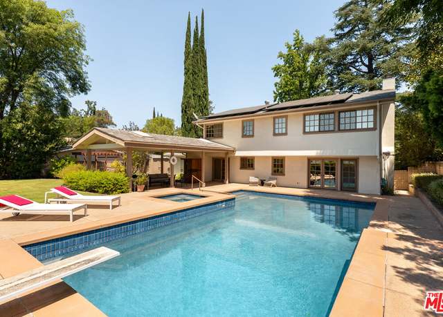 Property at 5433 Rozie Ave, Woodland Hills, CA 91367, 5 beds, 3 baths