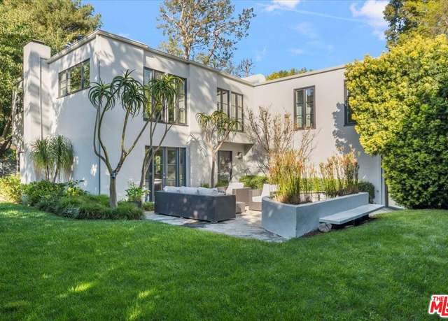 Property at 3055 N Nichols Canyon Rd, Los Angeles, CA 90046, 5 beds, 4.5 baths