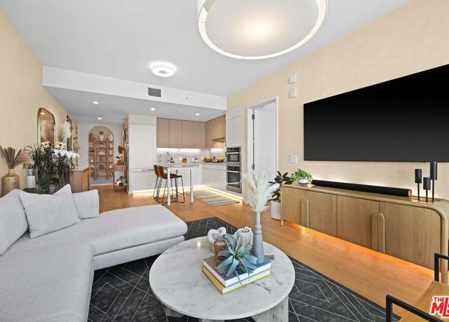 Property at 877 Francisco St #2101, Los Angeles, CA 90017, 1 bed, 1.5 baths
