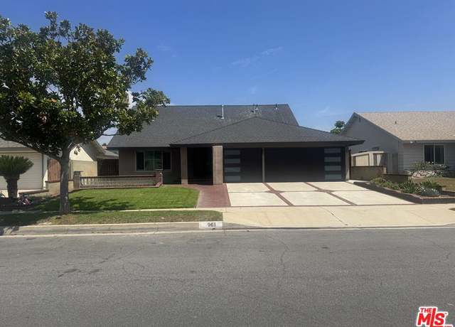 Property at 961 Oakhorne Dr, Harbor City, CA 90710, 4 beds, 3 baths