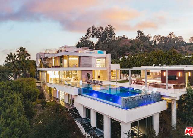 Property at 1460 Laurel Way, Beverly Hills, CA 90210, 8 beds, 15 baths