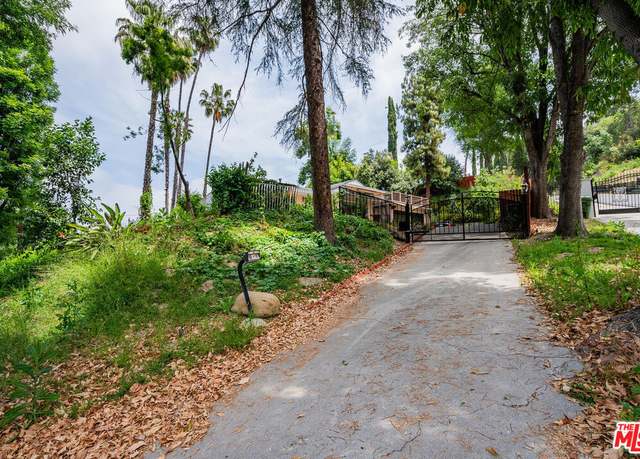 Property at 4904 Matula Dr, Tarzana, CA 91356, 3 beds, 3.5 baths