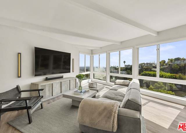 Property at 8460 Franklin Ave, Los Angeles, CA 90069, 2 beds, 2 baths