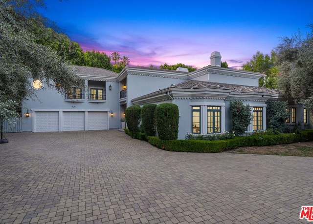 Property at 4923 Amigo Ave, Tarzana, CA 91356, 7 beds, 8 baths