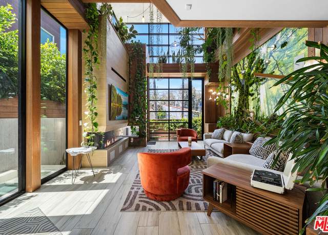 Property at 836 California Ave, Venice, CA 90291, 5 beds, 6 baths