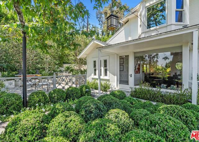 Property at 1231 Hilldale Ave, Los Angeles, CA 90069, 2 beds, 2 baths