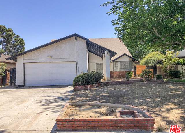 Property at 1132 Morven St, Lancaster, CA 93535, 4 beds, 3 baths