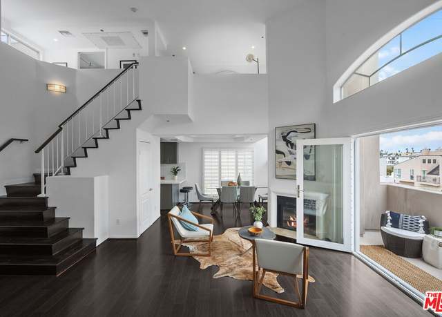Property at 11855 Goshen Ave #305, Los Angeles, CA 90049, 2 beds, 2.5 baths