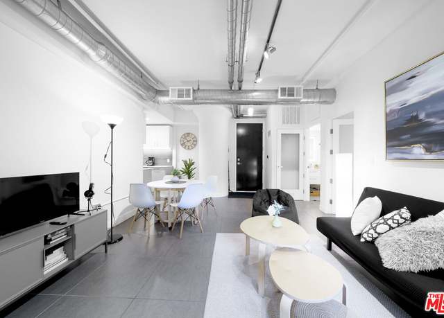 Property at 939 S Broadway Unit M2, Los Angeles, CA 90015, 2 beds, 1 bath